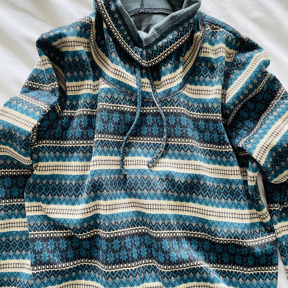 Brand new, never work KUHL pullover - Size L